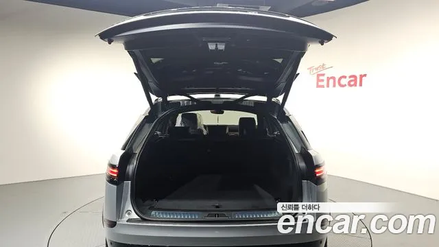 Land Rover Range Rover Velar Range Rover Velar 3.0 P400 Dynamic HSE — Фото автомобиля 20