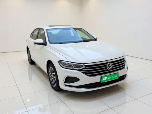 Volkswagen Lavida — Фото автомобиля 23