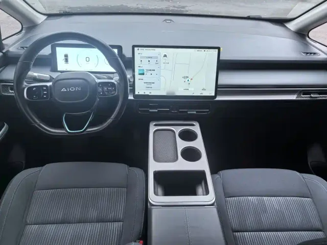 GAC Aion Y — Фото автомобиля 12