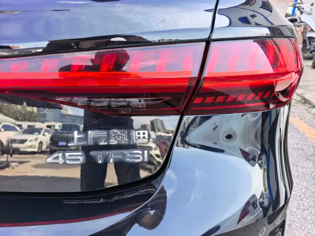 Audi A7L — Фото автомобиля 15