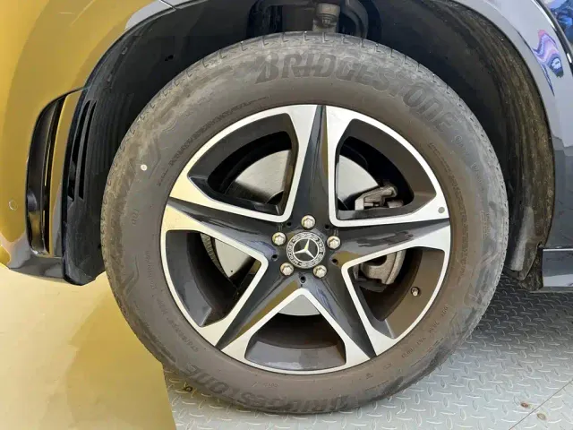 Mercedes-Benz GLE-Class — Фото автомобиля 10