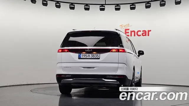 Kia Canival Carnival 4 поколение Дизель 9 мест Noblesse — Фото автомобиля 4