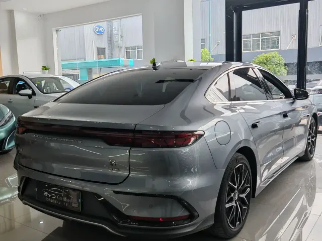 BYD Han — Фото автомобиля 8