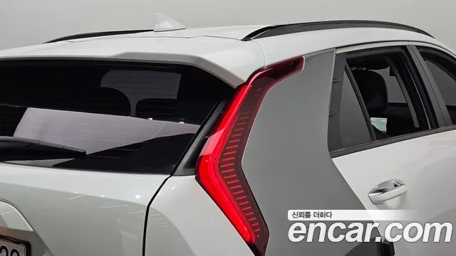 Kia Niro The All New Niro Signature — Фото автомобиля 23