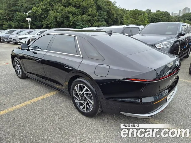 Hyundai Grandeur GN7 — Фото автомобиля 6