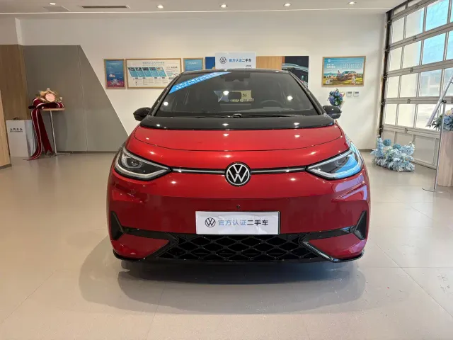 Volkswagen ID.3 — Фото автомобиля 2