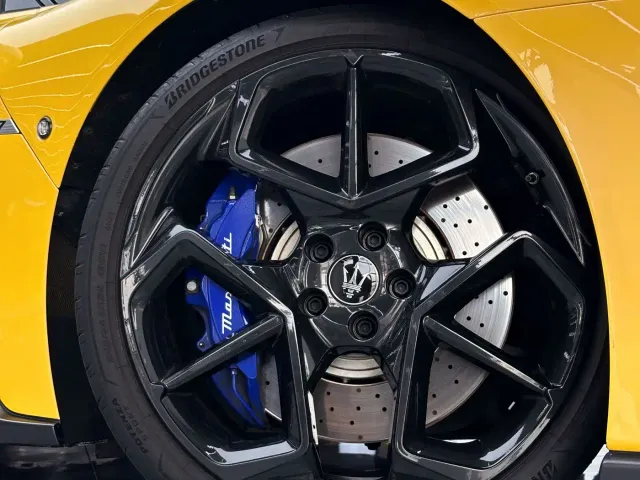 Maserati MC20 — Фото автомобиля 11