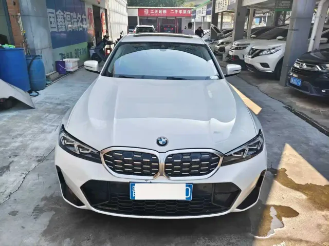 BMW 3 Series — Фото автомобиля 2