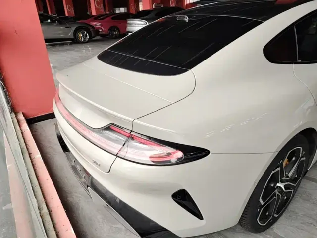 Xiaomi SU7 — Фото автомобиля 5
