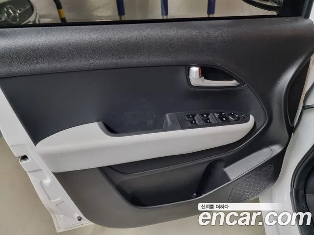 Kia RAY Новый Kia Ray Signature X Line — Фото автомобиля 6
