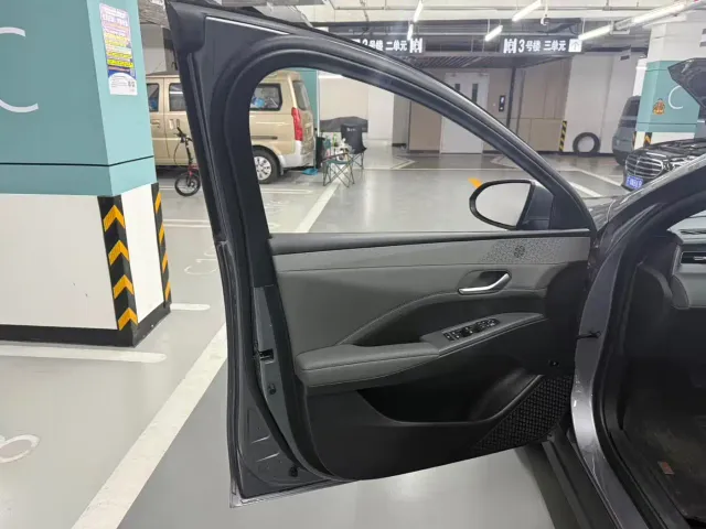 BYD Qin PLUS — Фото автомобиля 10