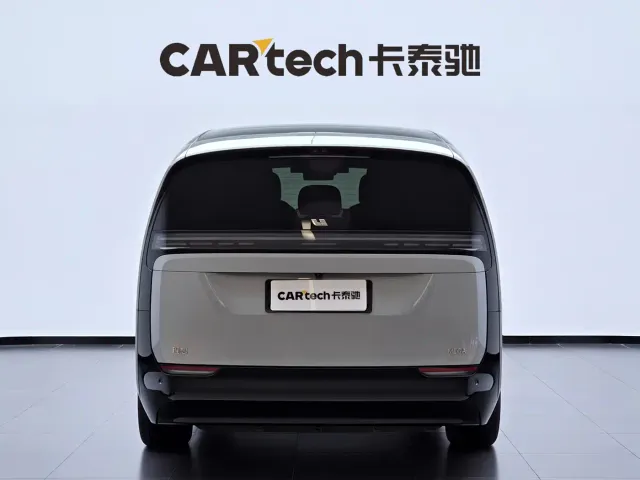 Li Auto MEGA — Фото автомобиля 6