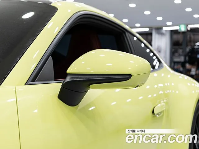 Porsche 911 992 — Фото автомобиля 13