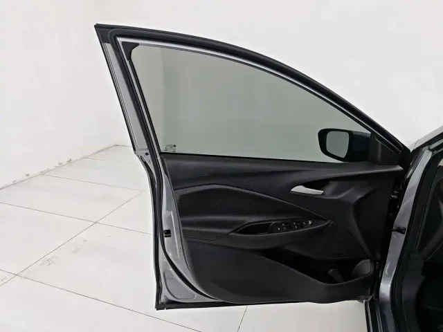 Chevrolet Cavalier — Фото автомобиля 19