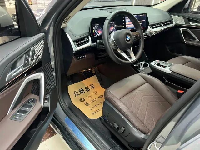 BMW X1 — Фото автомобиля 4