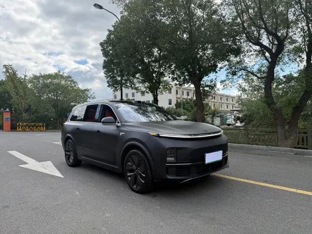 Li Auto L9 — Фото автомобиля 3
