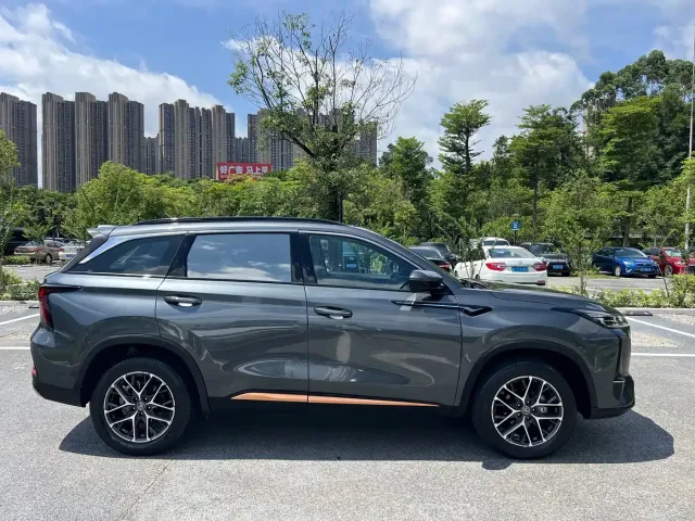 Changan CS75 Plus — Фото автомобиля 8