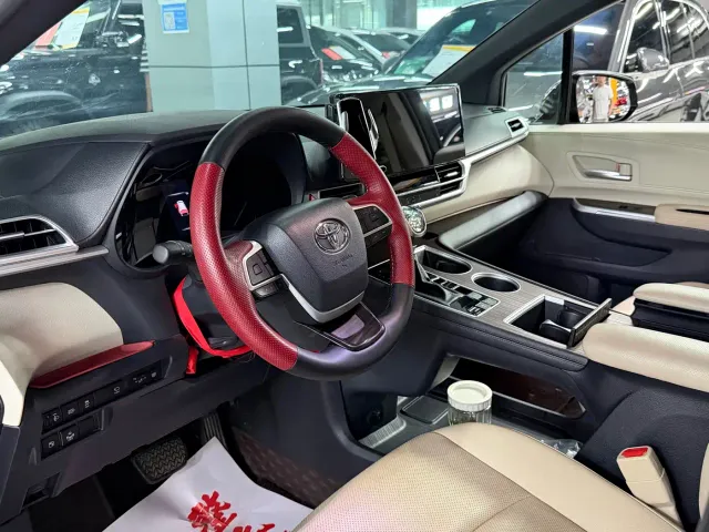 Toyota Granvia — Фото автомобиля 10
