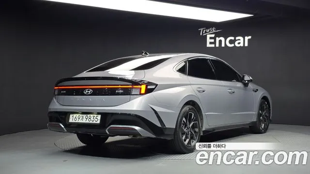 Hyundai Sonata Sonata Edge(DN8) 2.0 LPG(Коммерческий) — Фото автомобиля 2