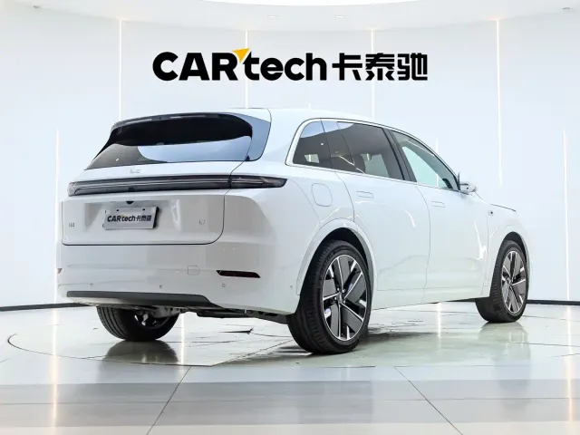 Li Auto L7 — Фото автомобиля 4