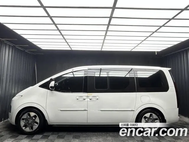 Hyundai Staria — Фото автомобиля 3
