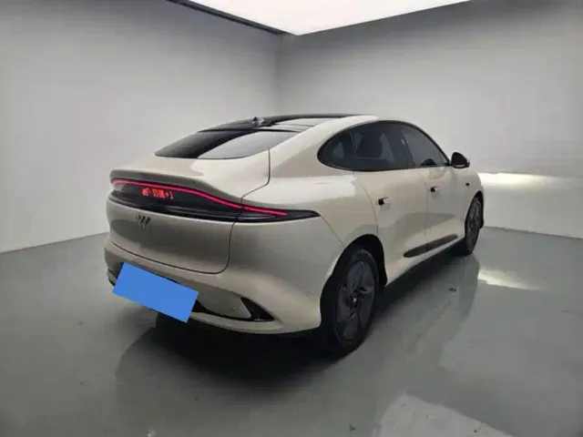 IM Motors LS6 — Фото автомобиля 2