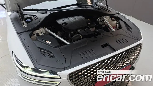 Genesis GV70 — Фото автомобиля 9