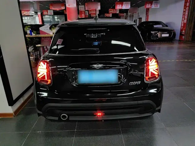 MINI Hatch — Фото автомобиля 5