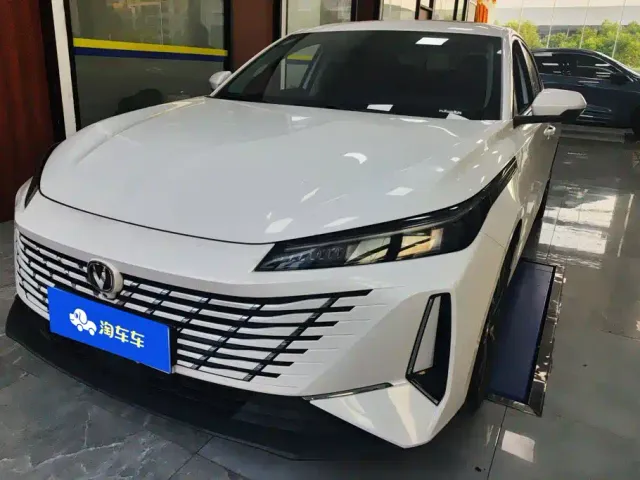 Фотография автомобиля — Changan Eado