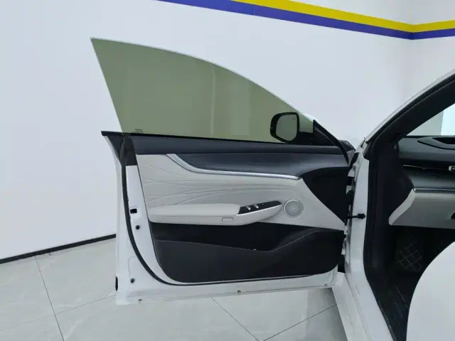 Changan Qiyuan A07 — Фото автомобиля 7