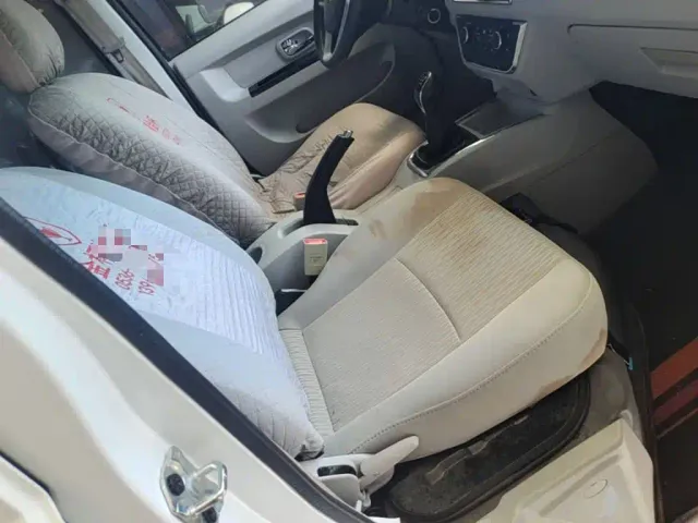 Jinbei New Hiace S — Фото автомобиля 24