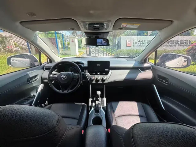 Toyota Corolla Cross — Фото автомобиля 5
