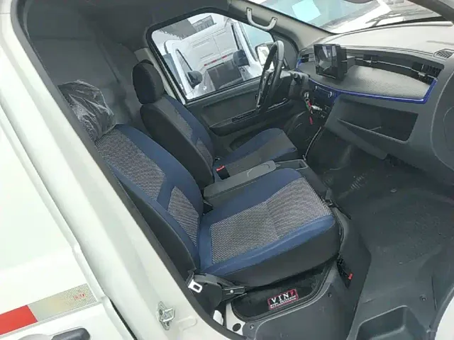 Dongfeng Yufeng EM27 — Фото автомобиля 19