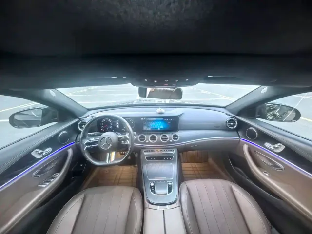 Mercedes-Benz E-Class — Фото автомобиля 10