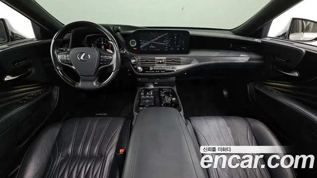 Lexus LS — Фото автомобиля 7