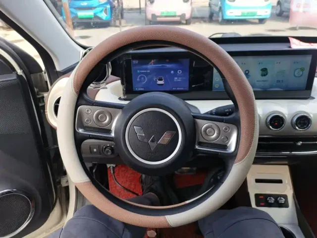 Wuling Bingo — Фото автомобиля 10