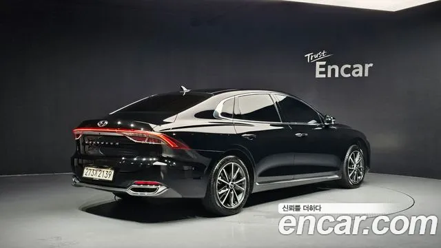Hyundai Grandeur — Фото автомобиля 2