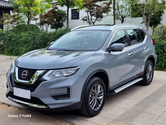 Фотография автомобиля — Nissan X-Trail