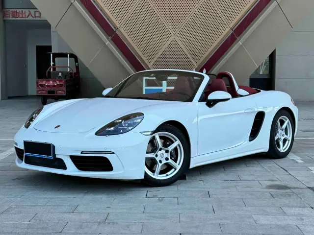 Porsche 718 — Фото автомобиля 2
