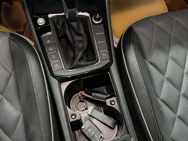 Volkswagen Sagitar — Фото автомобиля 9