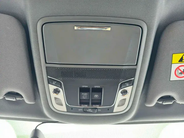 Honda UR-V — Фото автомобиля 18