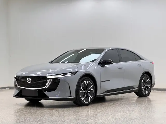 Фотография автомобиля — Mazda EZ-6