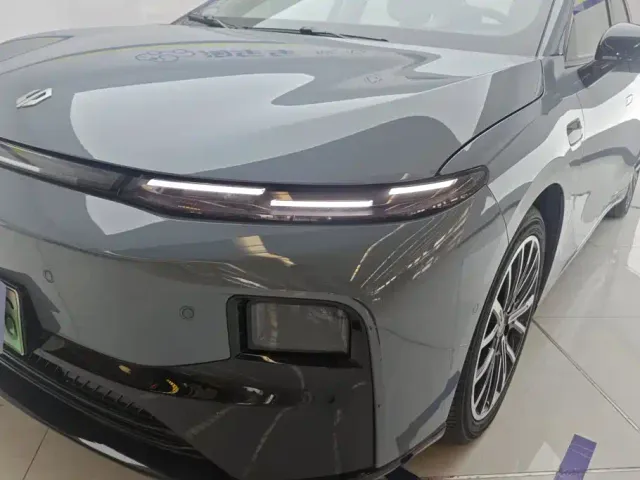 Leapmotor B01 — Фото автомобиля 5