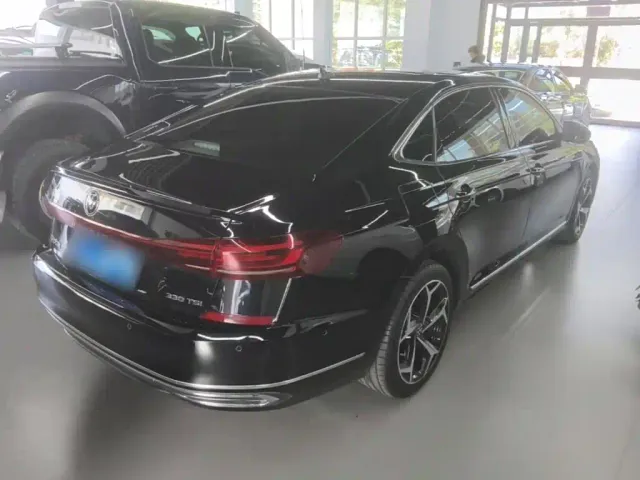 Volkswagen Passat — Фото автомобиля 6