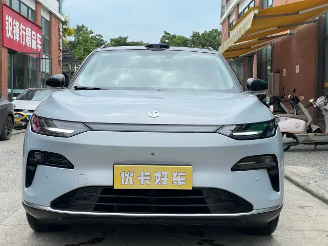 Leapmotor C11 — Фото автомобиля 3