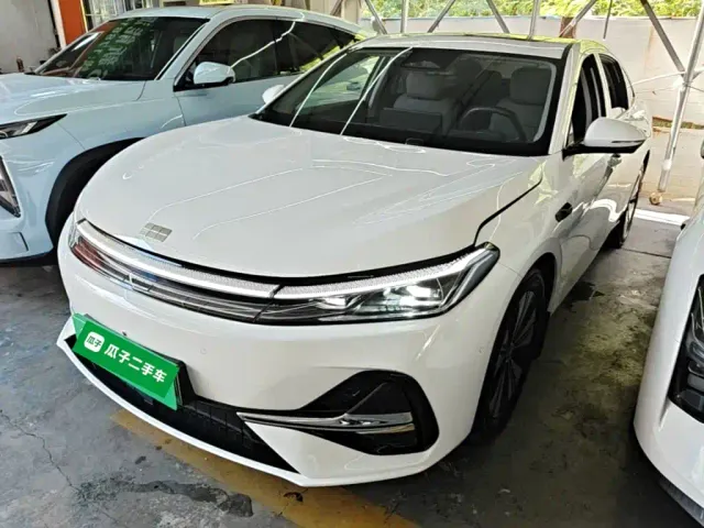 Фотография автомобиля — Geely Galaxy A7