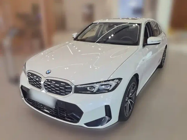Фотография автомобиля — BMW 3 Series