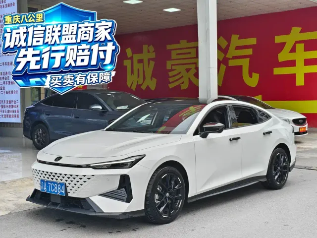 Фотография автомобиля — Changan UNI-V