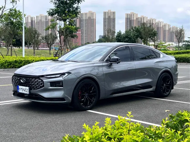 Фотография автомобиля — Ford Mondeo