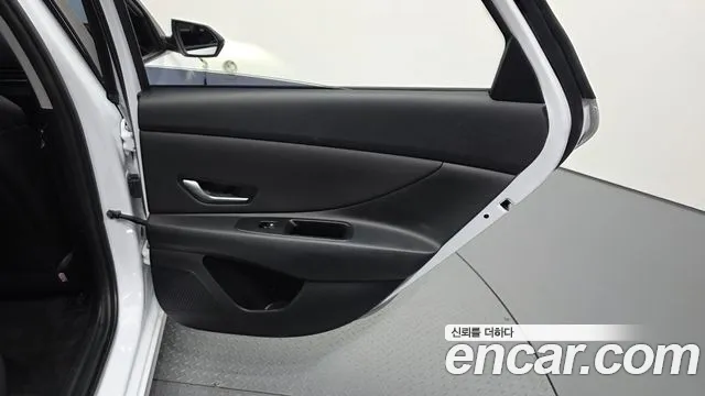 Hyundai Avante CN7 — Фото автомобиля 13